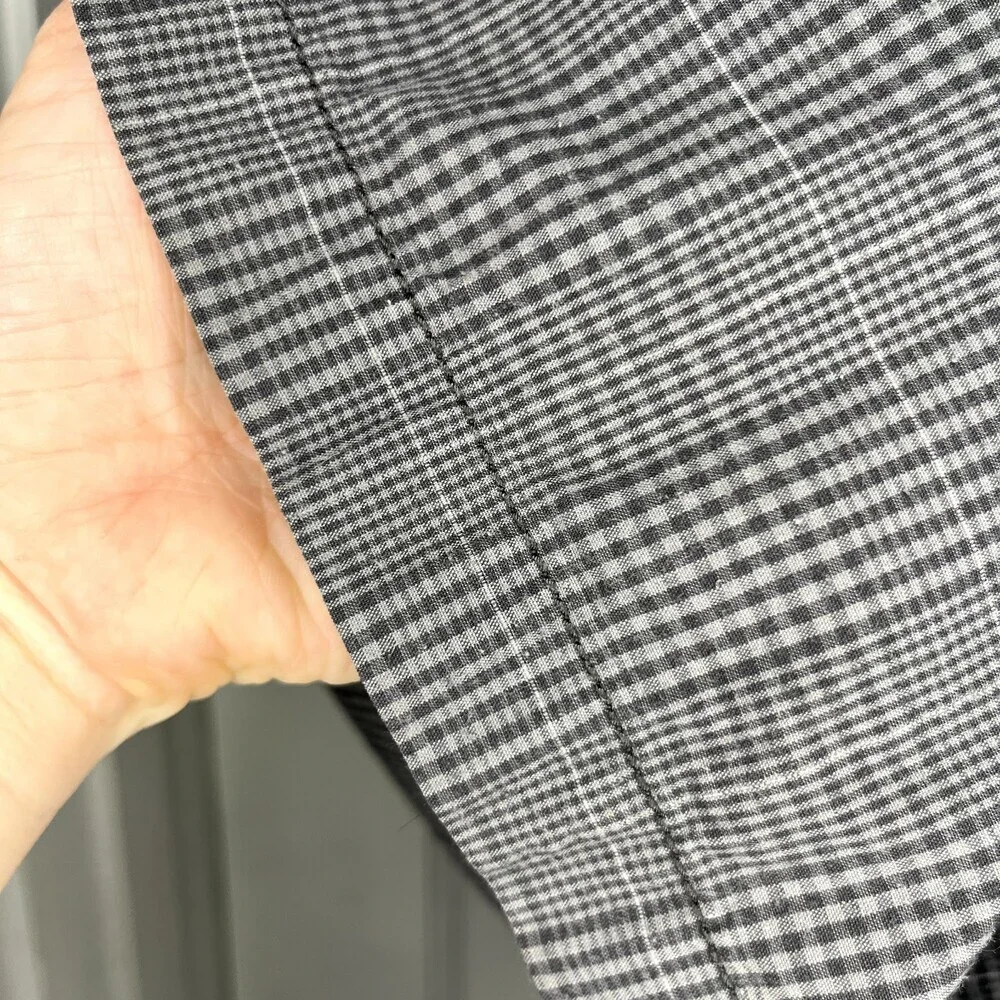 The North Face Mens Shorts 38 Grey Plaid Reflective Flat Front Button Fly Casual